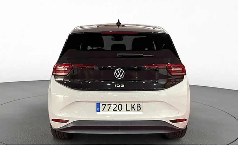 Volkswagen ID.4 • 2020 • 16,590 km 6
