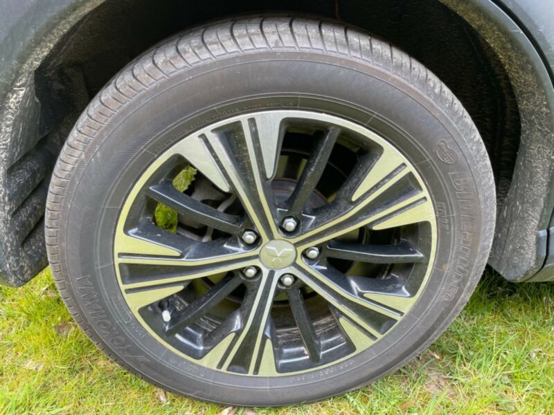 Mitsubishi Eclipse • 2019 • 55,000 km 15