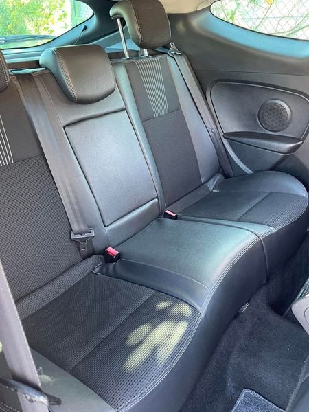 Renault Mégane Coupé • 2009 • 79,000 km 5