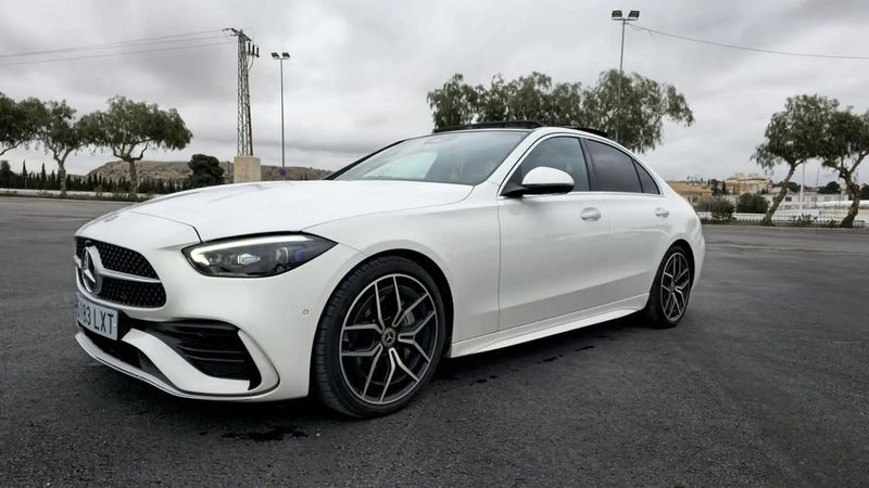 Mercedes-Benz C • 2022 • 16,000 km 1