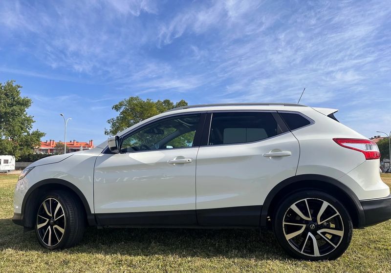 Nissan Qashqai • 2017 • 72,454 km 6