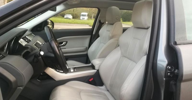 Land Rover Freelander • 2016 • 90,000 km 3