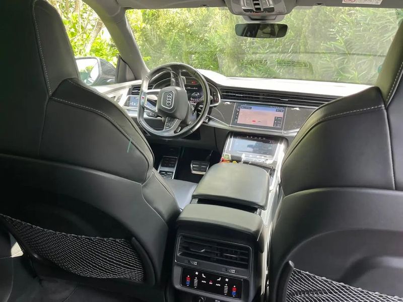 Audi Q8 • 2020 • 125,000 km 6