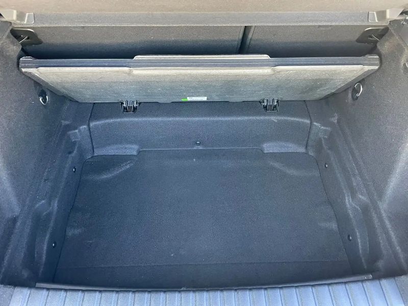 BMW 1 Series • 2021 • 186,000 km 13