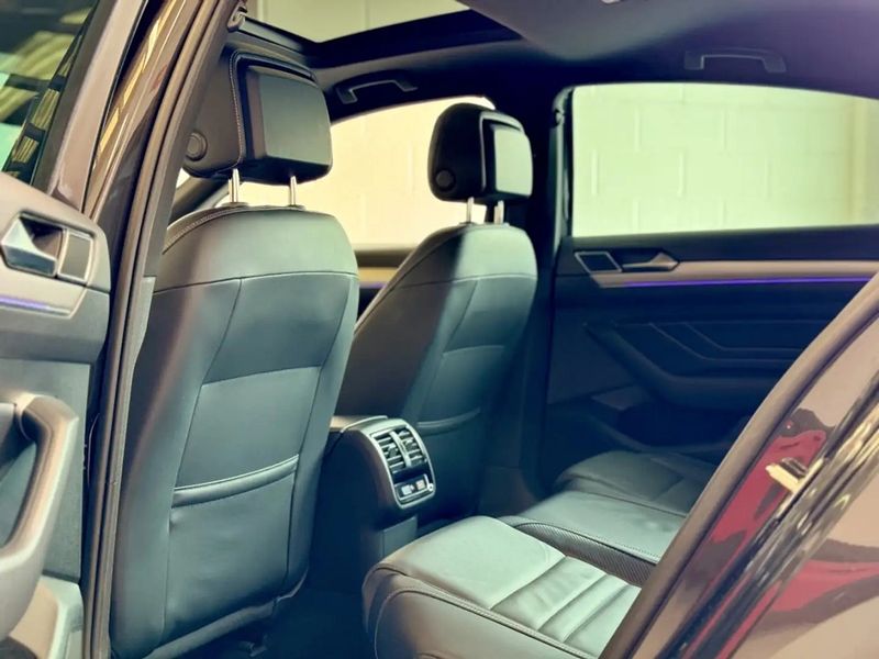 Volkswagen Passat • 2019 • 120,000 km 8