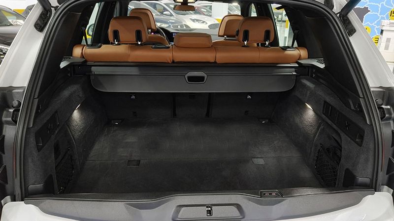 BMW X5 • 2022 • 14,035 km 10