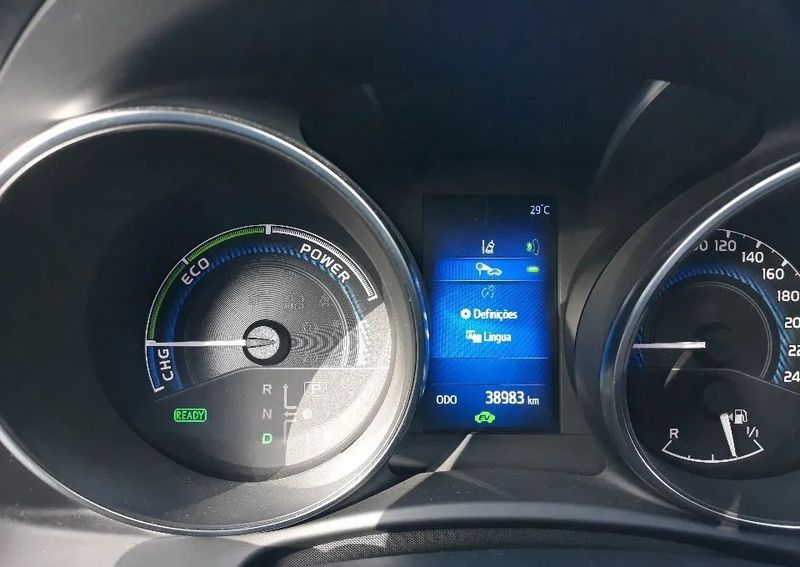 Toyota Auris • 2018 • 42,150 km 4