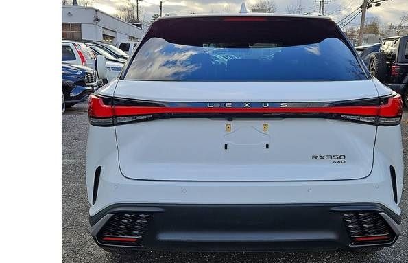 Lexus RX • 2023 • 15,000 km 4