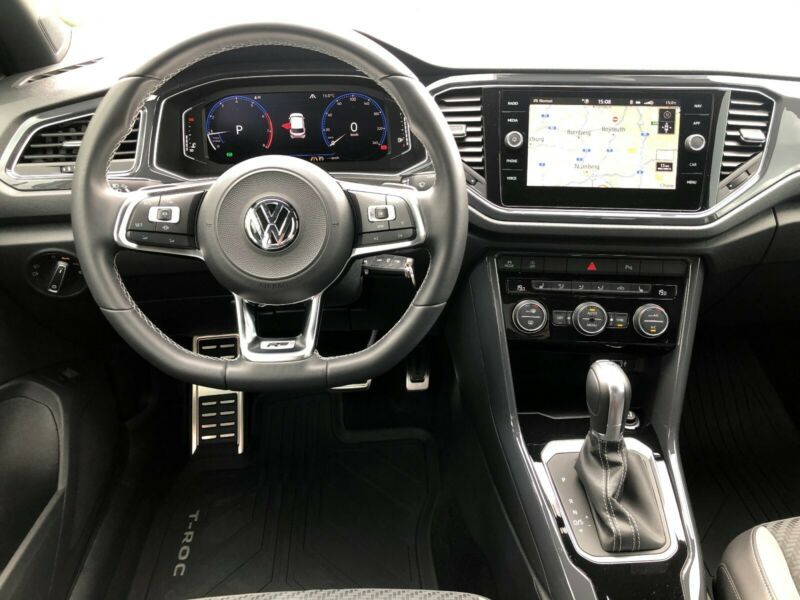 Volkswagen T-Cross • 2019 • 52,800 km 10