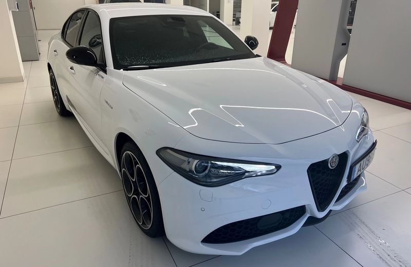 Alfa Romeo Giulia • 2022 • 40,500 km 3