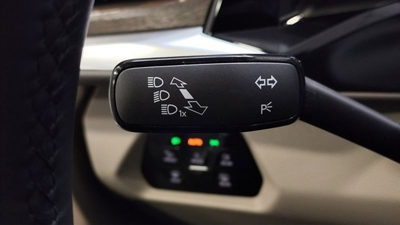 Volkswagen Multivan • 2024 • 3,979 km 34