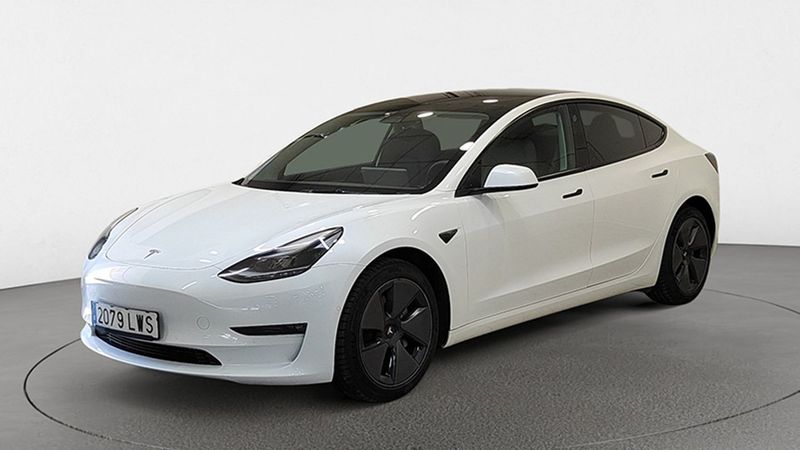 Tesla Model 3 • 2022 • 38,569 km 1