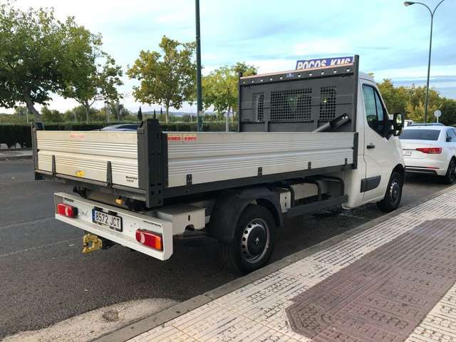 Renault Master • 2015 • 86,000 km 4