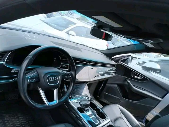 Audi Q8 • 2020 • 50,000 km 3