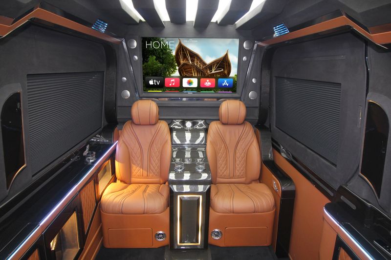 Mercedes-Benz Sprinter • 2023 • 0 km 4