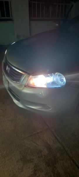 Honda Accord • 2010 • 251,000 km 6