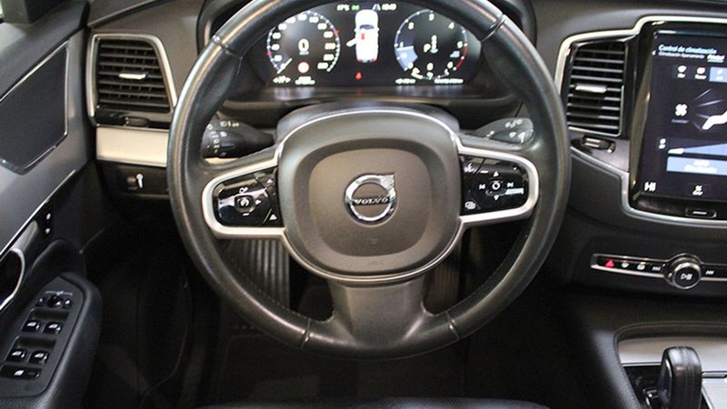 Volvo XC90 • 2021 • 99,288 km 12
