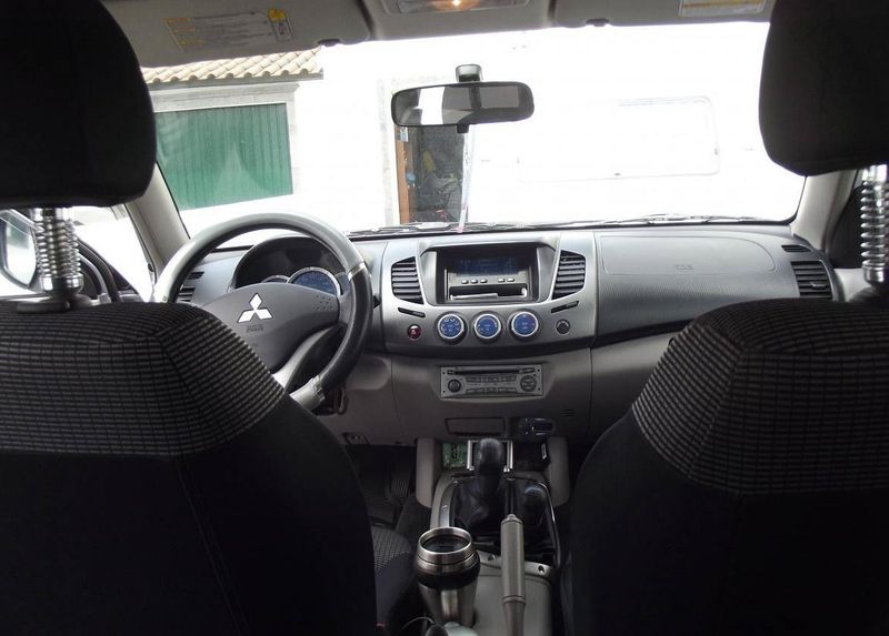 Mitsubishi L200 • 2006 • 90,000 km 7