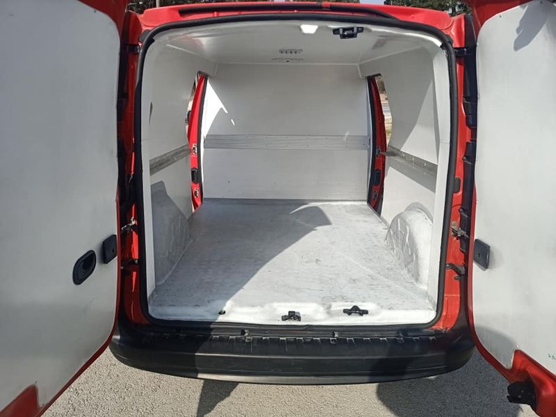 Renault Kangoo • 2009 • 120,000 km 3