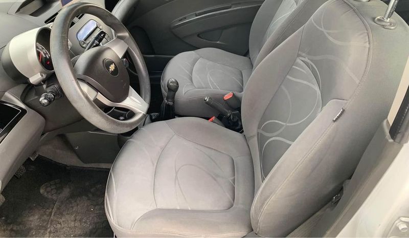 Chevrolet Spark • 2010 • 76,000 km 4