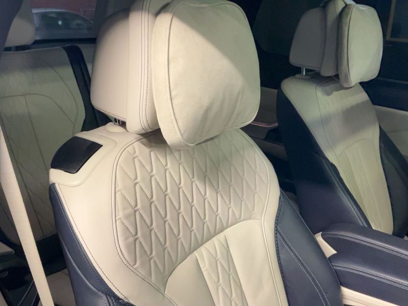 BMW X7 • 2019 • 79,000 km 14