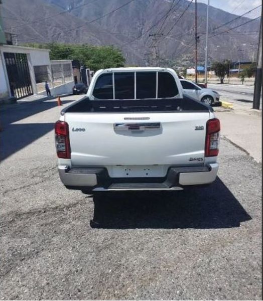 Mitsubishi L200 • 2019 • 80,000 km 5