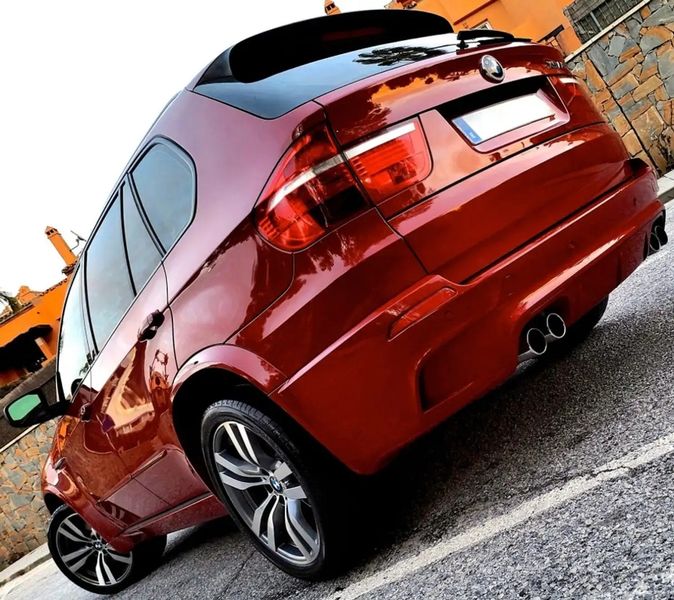 BMW X5 • 2010 • 129,900 km 5