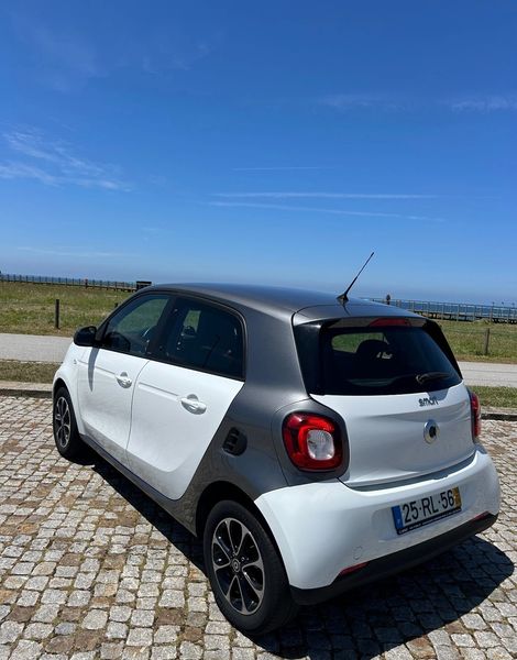 Smart Forfour • 2016 • 84,000 km 4