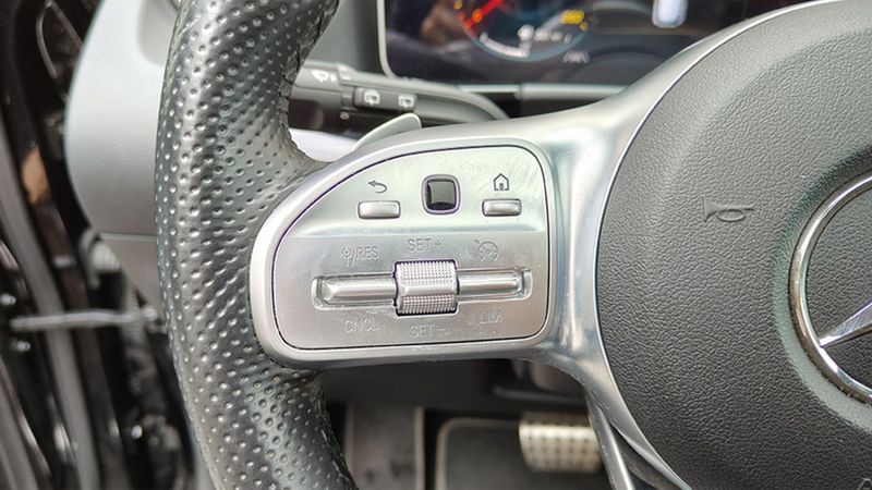 Mercedes-Benz GLA • 2020 • 41,000 km 21