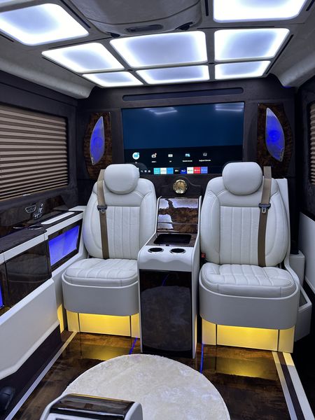 Mercedes-Benz Sprinter • 2021 • 16,000 km 1