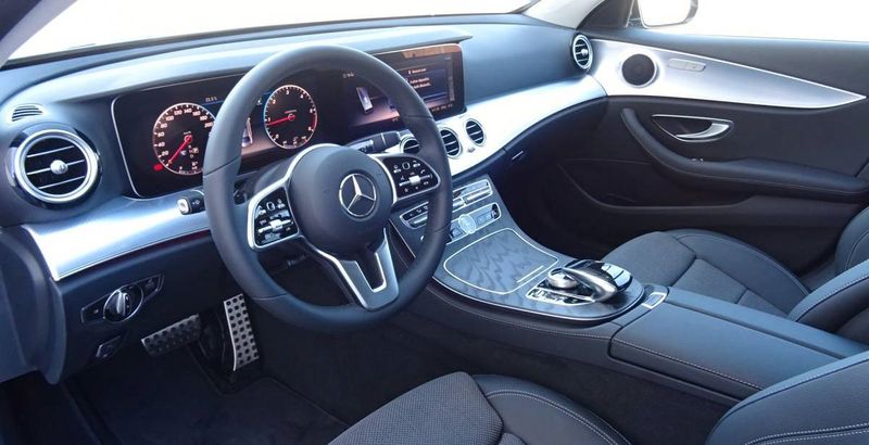 Mercedes-Benz E • 2002 • 20,000 km 5