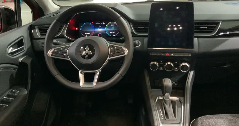 Mitsubishi ASX • 2023 • 12,700 km 8