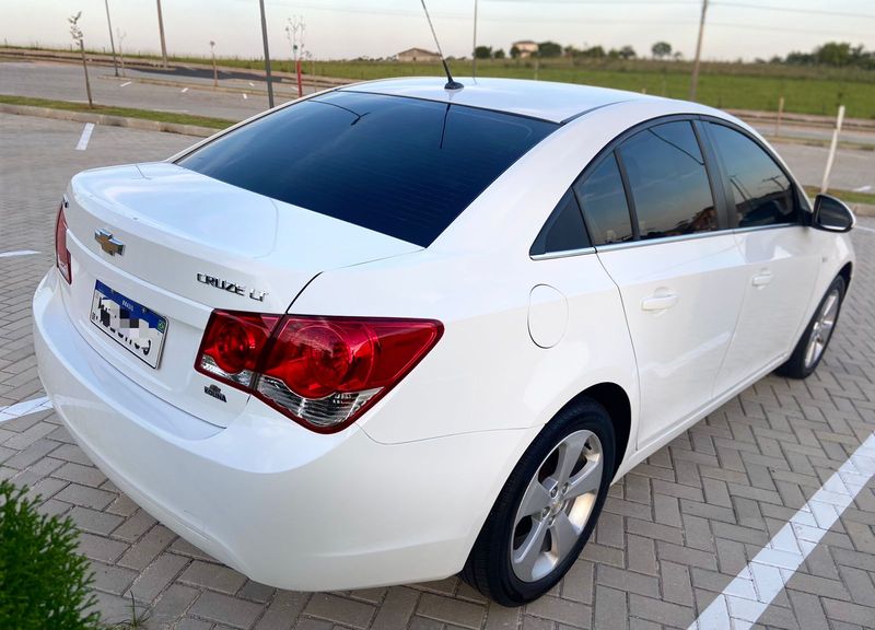 Chevrolet Cruze • 2014 • 80,000 km 6