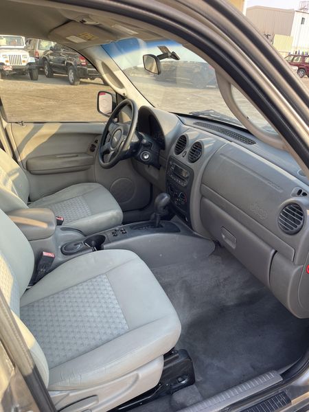 Jeep Liberty • 2006 • 233 km 2