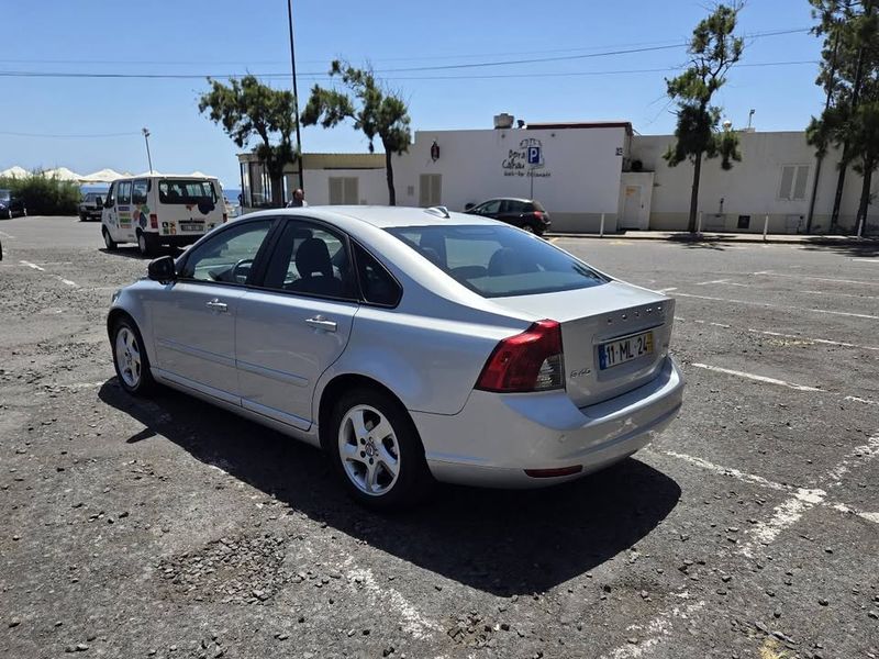 Volvo S40 • 2011 • 110,000 km 6