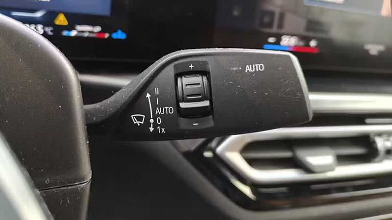 BMW 2 Series • 2024 • 25,586 km 7