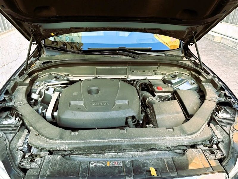 Volvo XC60 • 2019 • 71,800 km 12