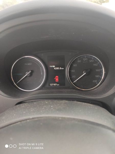 Mitsubishi Outlander • 2014 • 127,555 km 6