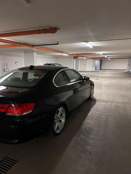 BMW 3 Series • 2009 • 250,000 km 6