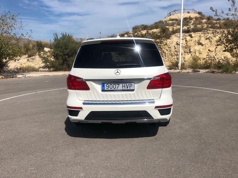 Mercedes-Benz GL-Class • 2014 • 169,000 km 4