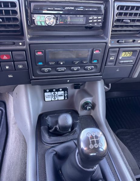 Land Rover Discovery • 2000 • 196,000 km 15