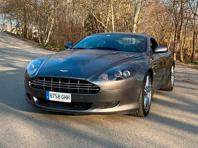 Aston Martin DB9 • 2008 • 131,520 km 2