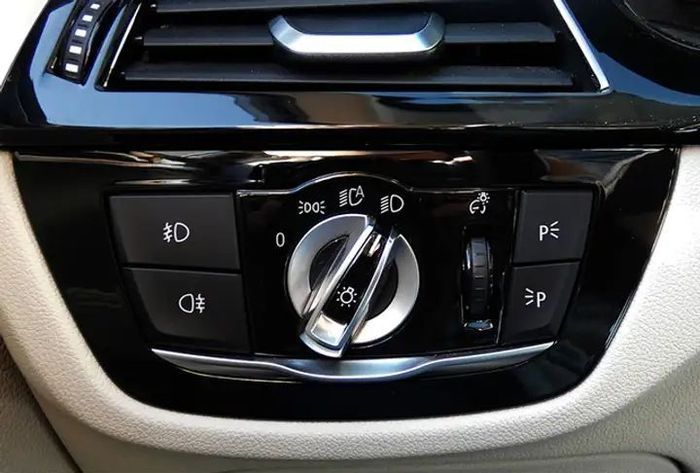 BMW 5 Series • 2020 • 51,000 km 4