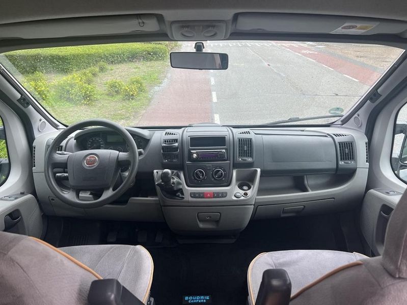 Fiat Ducato • 2009 • 183,000 km 4