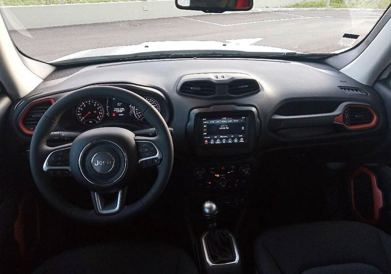 Jeep Pajero • 2019 • 4,999 km 3