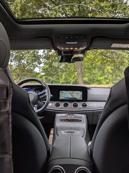 Mercedes-Benz E • 2021 • 136,900 km 7