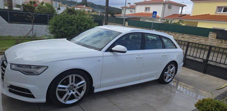 Audi A4 • 2010 • 180,000 km 1