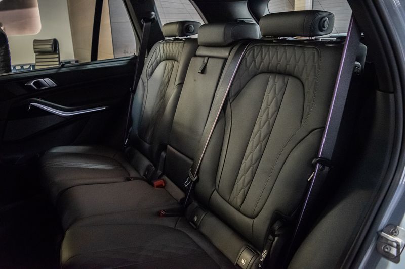 BMW X5 • 2024 • 4,100 km 5