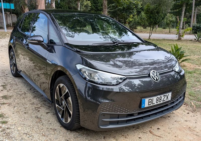 Volkswagen ID.4 • 2021 • 27,980 km 1