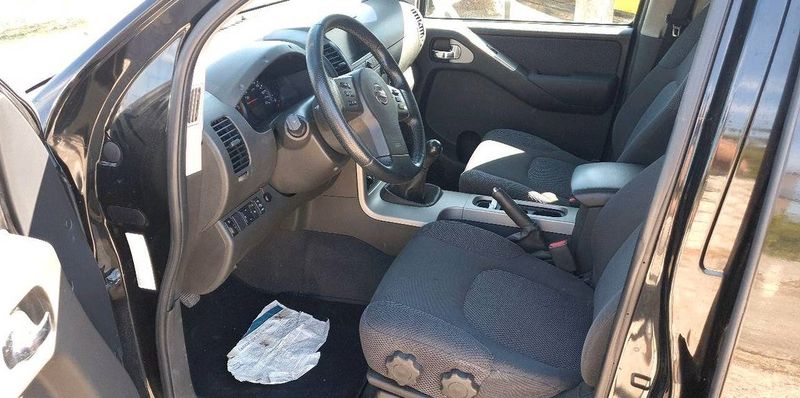 Nissan Navara • 2009 • 190,000 km 3